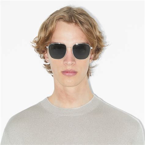 armação de oculos burberry|Óculos de sol de marca para ela .